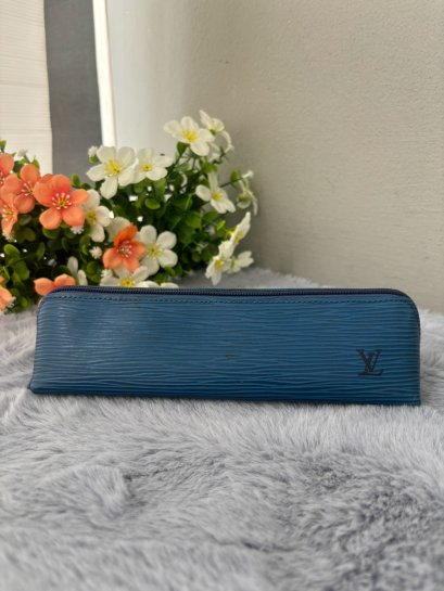 กระเป๋าดินสอ Louis Vuitton รุ่น Trousse Crayons
