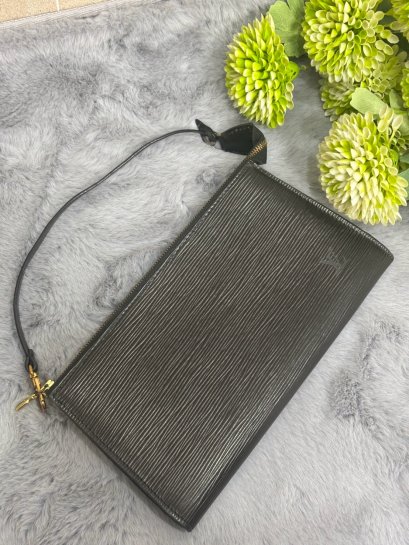 Louis Vuitton Pochette Accessoires
