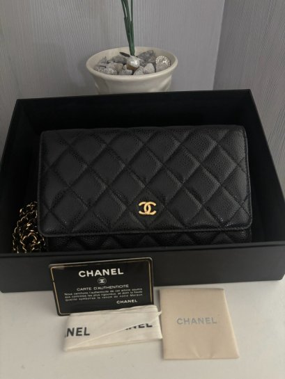 Chanel WOC Caviar Black GHW