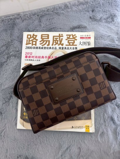 Louis Vuitton Damier Bumbag Brooklyn