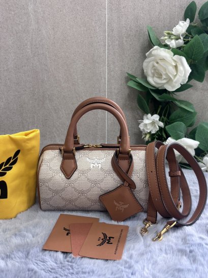 กระเป๋า MCM รุ่น Ella Boston Bag