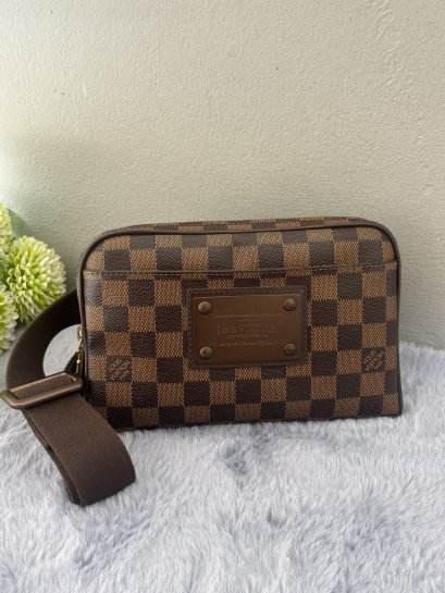 LV Damier Bumbag Brooklyn
