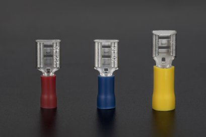 FEMALE DISCONNECTS (V TYPE)