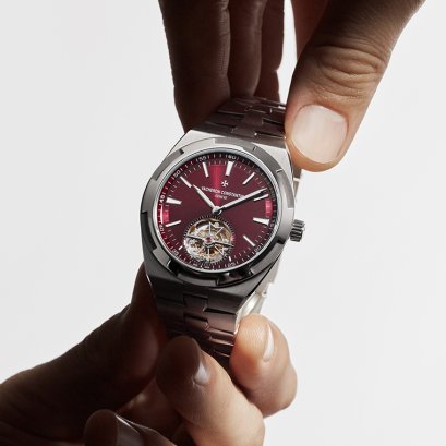 VACHERON CONSTANTIN Overseas