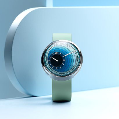 RESSENCE Type 8 Daniel Engelberg