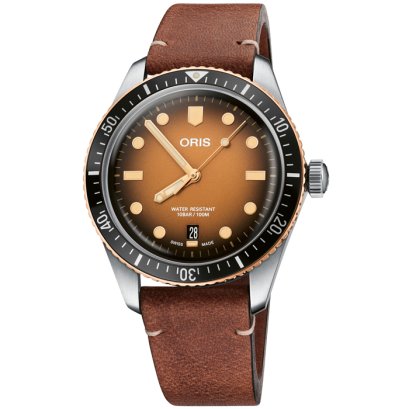 Oris Divers Sixty-Five  แสงอาทิตย์อัสดงบนชายหาด