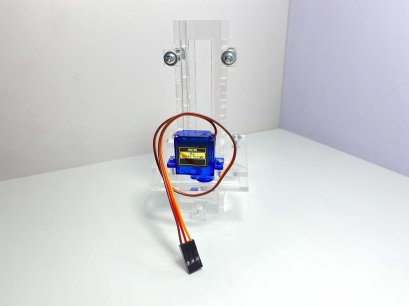 ที่ปล่อยลูกบาศก์ 20 มิลลิเมตร ประกอบสำเร็จ (ไม่ระบุสี)