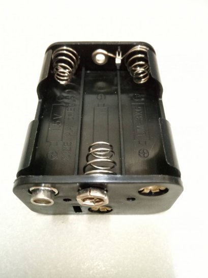 รางถ่านแบบเปลือยขนาด AA 6 ก้อน