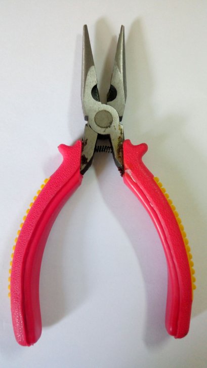 คีมปากแหลมมินิ คละสี