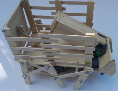 หุ่นยนต์เก็บลูกปิงปอง ประกอบสำเร็จ (ไม่รวมรีโมต)