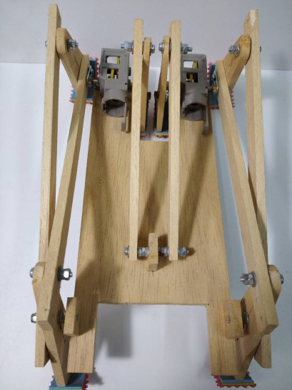 หุ่นยนต์เดิน 6 ขา ลำเลียงวัตถุ (ประกอบสำเร็จ) แบบแขนสั้น 3-Speed Gearbox TAMIYA ไม่รวมรีโมต