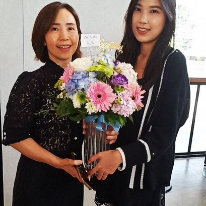 แจกันดอกไม้ 03