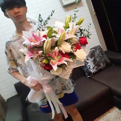 ช่อดอกไม้สีสดใส 04