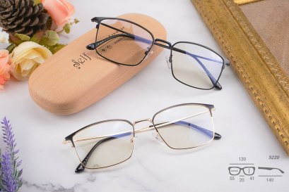 กรอบแว่น รุ่น 5220