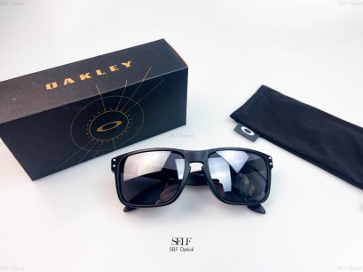 แว่นกันแดด OAKLEY HOLBROOK OO9244 924427 56