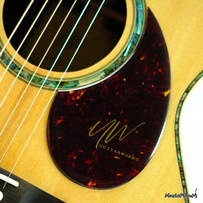 UW ปิ๊กการ์ดกีตาร์แบบนูน Fluffy Guitar Pickguard