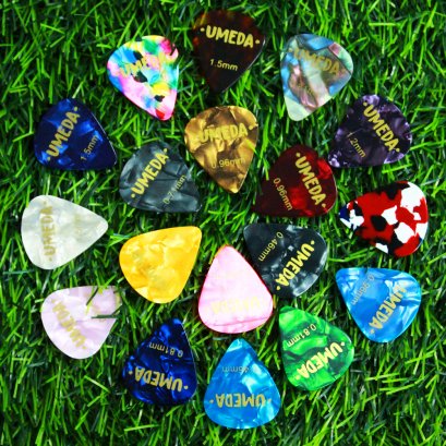 Umeda ปิ๊กกีตาร์ มุก จำนวน 8 ตัว หลายไซส์ เลือกได้ คละสี (ส่งฟรี เมื่อซื้อครบ 99 บาท)