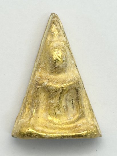 พระนางพญา เนื้อโลหะสีทอง