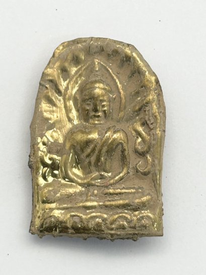 พระซุ้มกอ มีกนก เนื้อว่าน หน้าทอง