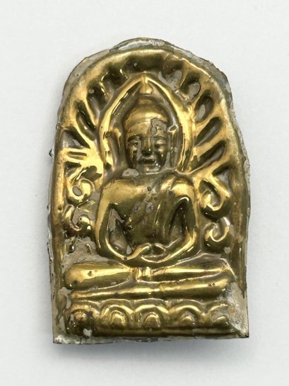 พระซุ้มกอ เนื้อว่าน หน้าทอง