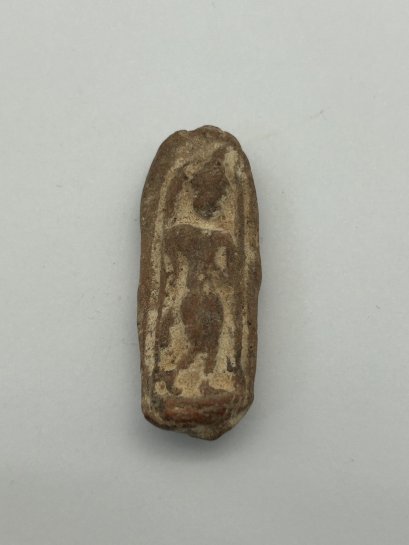 พระกำแพงเขย่งเม็ดขนุน กรุทุ่งเศรษฐี กำแพงเพชร