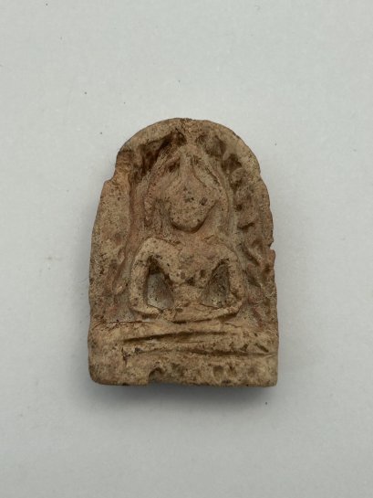 พระซุ้มกอ มีกนก กรุทุ่งเศรษฐี กำแพงเพชร