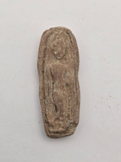 พระกำแพงเขย่งเม็ดขนุน กรุทุ่งเศรษฐี กำแพงเพชร