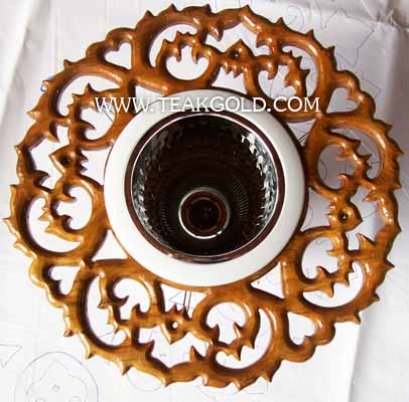 ฉลุไม้สัก