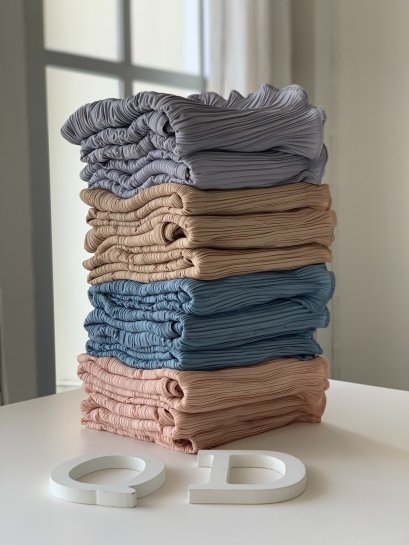 QD LITTLE THINGS ผ้าคลุมให้นม รุ่น Pleat