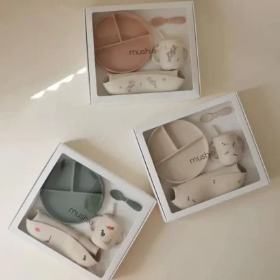 Mushie ชุดเซ็ตอาหารซิลิโคนเด็กเล็ก อุปกรณ์หัดทานสำหรับเด็ก (Food Grade)