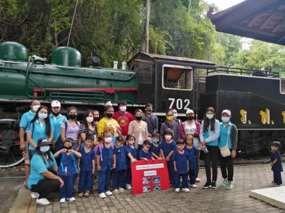 กิจกรรมพัฒนาผู้เรียนศึกษาแหล่งเรียนรู้ในชุมชนน้ำตกไทรโยคน้อย