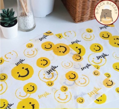 (30x30cm) กระดาษห่ออาหาร ลายสมายล์ / 100ใบ