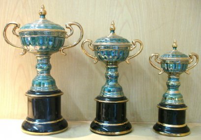 ถ้วยรางวัลเบญจรงค์