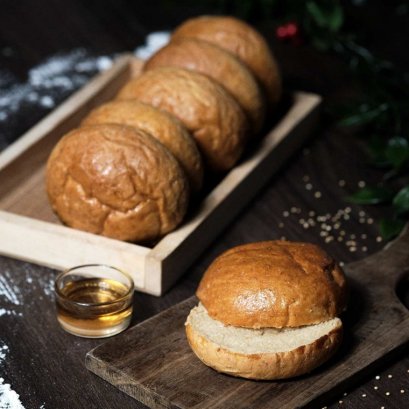 HONEY QUINOA WHOLEGRAIN BUNS