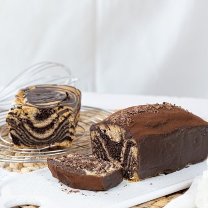 VEGAN MARBLE LOAF CAKE 
