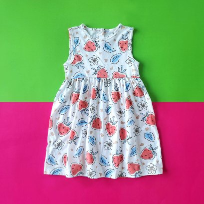 ชุดกระโปรงกระดุมหลัง 100% ผ้ายืดคอตตอนพิมพ์ลายสตอเบอรรี่