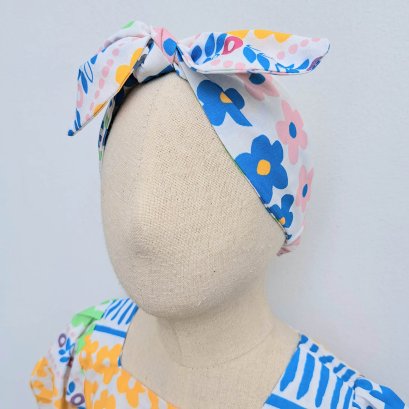 ที่คาดผมเด็ก และ ผู้ใหญ่ แบบยางยืดเฉพาะช่วงท้ายทอยด้านหลัง โบว์ใหญ่ ยางนิ่มไม่เจ็บศรีษะ  100% คอตตอนพิมพ์ลายดอกไม้ผ้าปะ*สิ