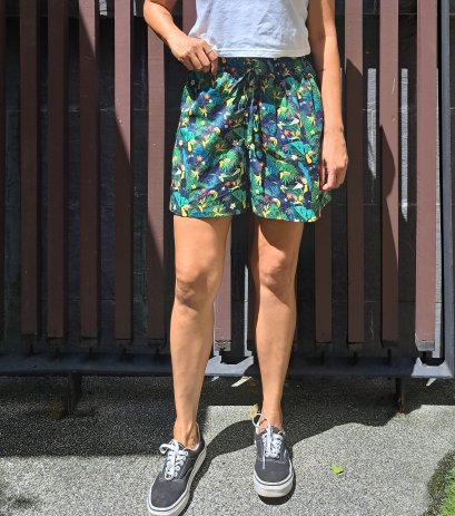 TEEN &amp; ADULTS WOMEN SHORTS PANTS ELASTIC WAISTBAND  100% COTTON MACHINE PRINTED FABRIC / 綿100％、機械プリント生地
