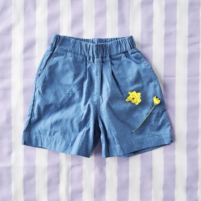 BOYS &amp; GIRLS ELASTIC WAISTBAND DENIM SHORTS / 100% COTTON DENIM