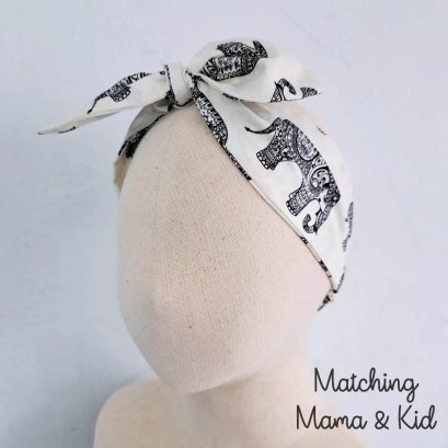 ที่คาดผมเด็ก และ ผู้ใหญ่แบบยางยืดเฉพาะช่วงท้ายทอยด้านหลัง โบว์ใหญ่ ยางนิ่มไม่เจ็บศรีษะ   / 100% คอตตอนสีขาวพิมพ์ลายช้างสีดำ