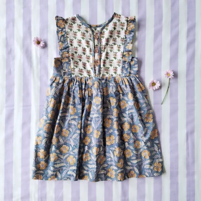 *สินค้าพิเศษผ้ามีจำนวนจำกัด ชุดกระโปรงใส่ได้ทั้งกระดุมหน้า หรือ หลัง 100 % คอตตอน ผ้าพิมพ์มืออินเดียสีน้ำเงินพู*สินค้าสั่งจองล่วงหน้า ส่งสินค้าออก 16 พฤศจิกายน