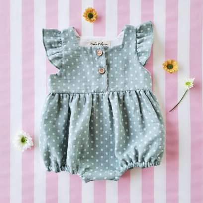 ชุดรอมเปอร์เปิดเป้าเปลี่ยนผ้าออ้อมได้ แขนระบายกระดุมหน้า 100% คอตตอน เนื้อนิ่ม ทอสองชั้น สีเขียวมิ้นท์ลายจุด