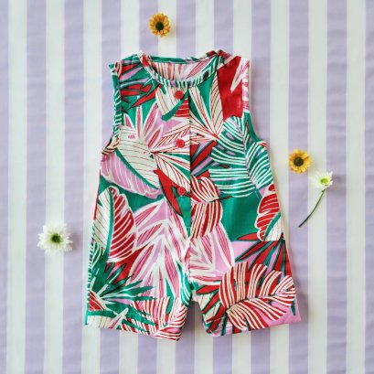 ชุดรอมเปอร์กระดุมหน้าใส่ได้ทั้งชายหญิง เปิดเป้าเปลี่ยนผ้าออ้อมได้ 100% คอตตอนพิมพ์ลายฮาวายสีเขียว *สินค้าสั่งจองล่วงหน้า ส่งสินค้าออก 23 มกราคม