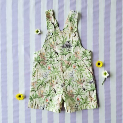 BOYS &amp; GIRLS PINAFORE 100% PRINTED COTTON SAFARI KHAKI*予約注文は3月13日に発送されます * PRE-ORDER SHIP OUT 13 MARCH