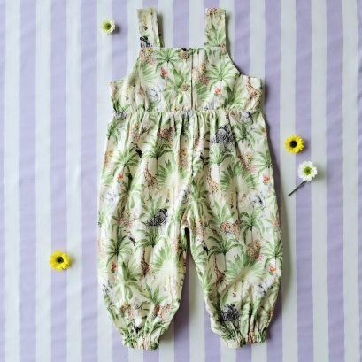 GIRLS OVERALL JUMPSUIT 100% PRINTED COTTON SAFARI KHAKI*予約注文は3月13日に発送されます * PRE-ORDER SHIP OUT 13 MARCH