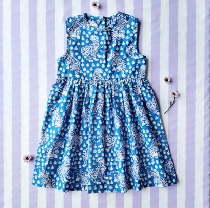 ชุดกระโปรงกระดุมหลัง 100% คอตตอน ผ้าพิมพ์มืออินเดีย ลายเสือเบงกอล สีน้ำเงินอมเขียว