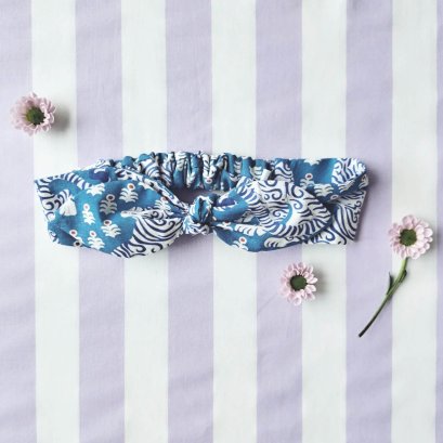 ที่คาดผมเด็ก และ ผู้ใหญ่ แบบยางยืดเฉพาะช่วงท้ายทอยด้านหลัง โบว์ใหญ่ ยางนิ่มไม่เจ็บศรีษะ 100 %  คอตตอน ผ้าพิมพ์มืออินเดีย ลายเสือเบงกอล สีน้ำเงินอมเขียว