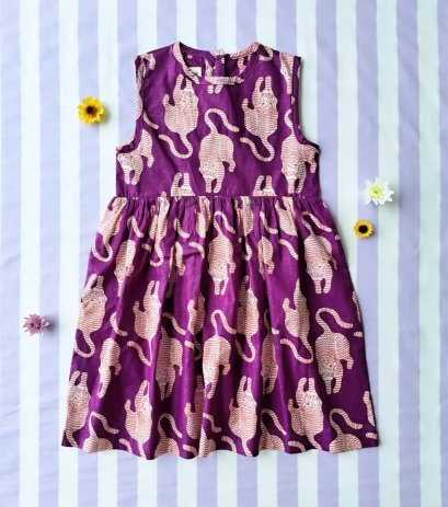 BUTTONS FRONT DRESS *PRE-ORDER ITEMS SHIP OUT 14TH AUGUST※予約商品は8月14日に発送されます