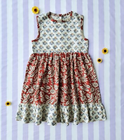 BUTTONS FRONT DRESS *PRE-ORDER ITEMS SHIP OUT 14TH AUGUST※予約商品は8月14日に発送されます