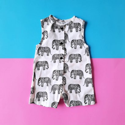BOYS &amp; GIRLS ROMPER WHITE THAI ELEPHANTS 100% WHITE COTTON BLACK PRINTED